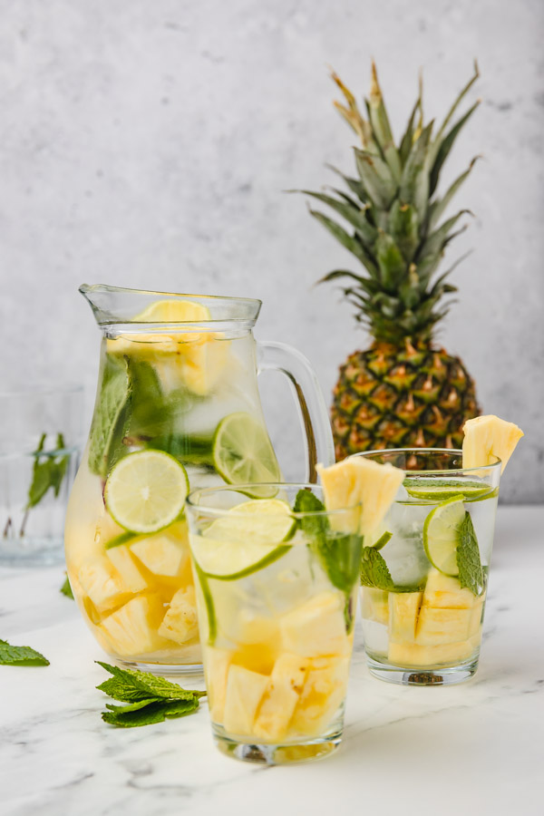 Infused Water (Pineapple & Mint)